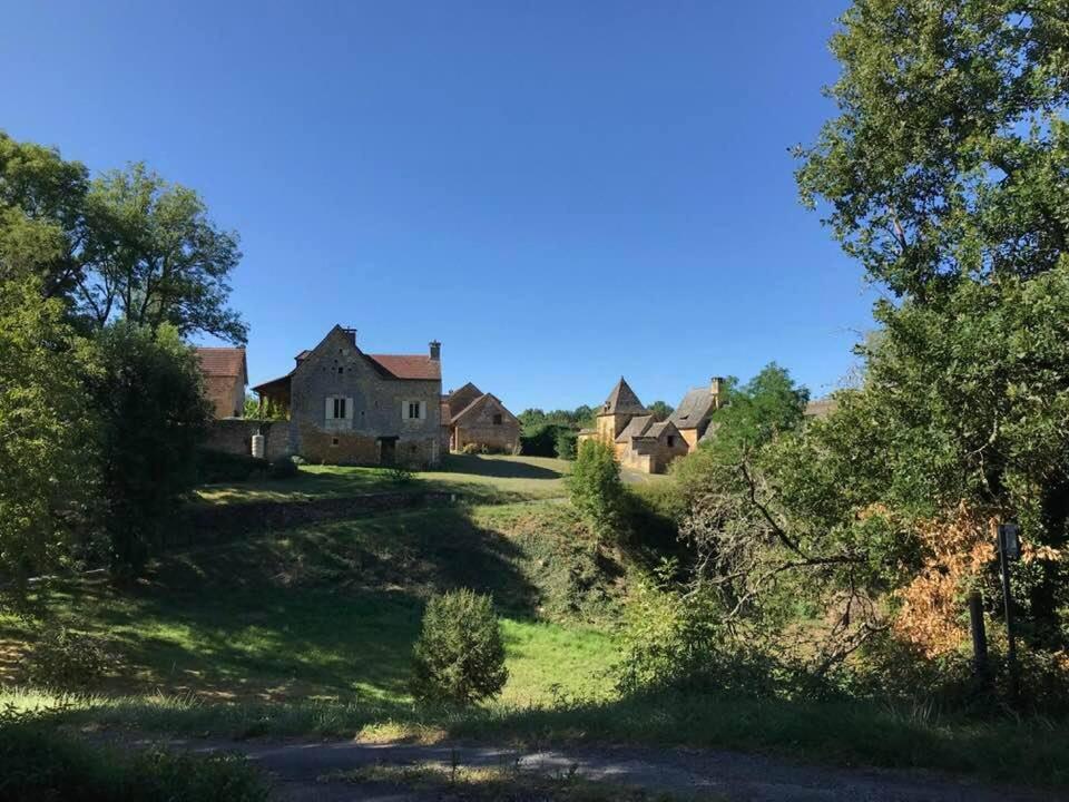 Chambre D'Hotes Lasserre Saint-Amand-de-Coly Exterior foto